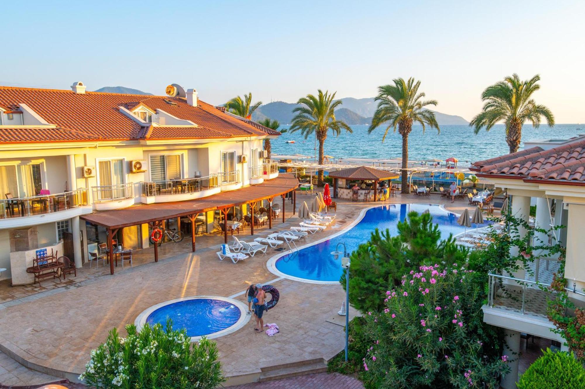 Sunset Beach Villas And Apartments Fethiye Ngoại thất bức ảnh