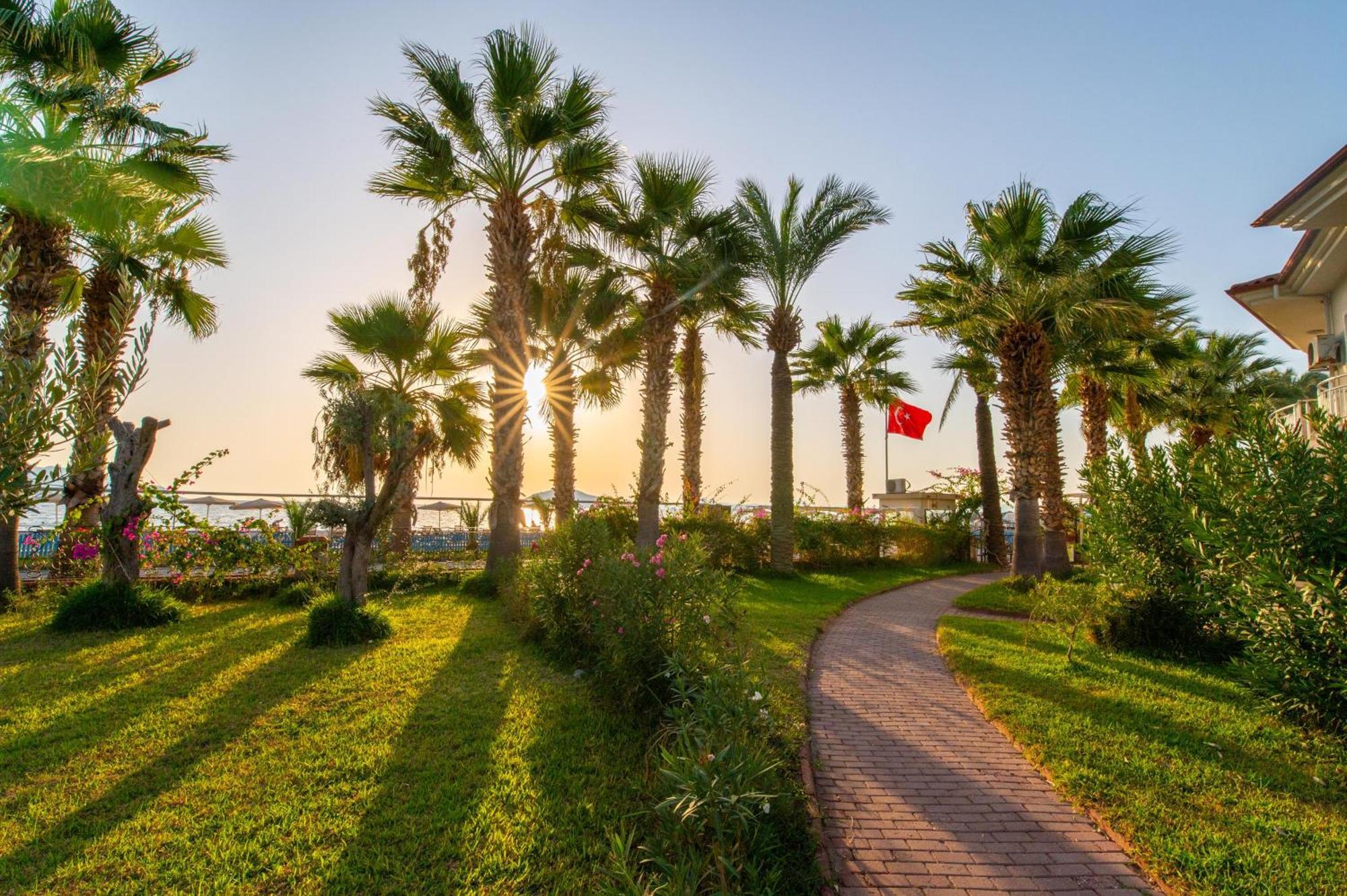Sunset Beach Villas And Apartments Fethiye Ngoại thất bức ảnh